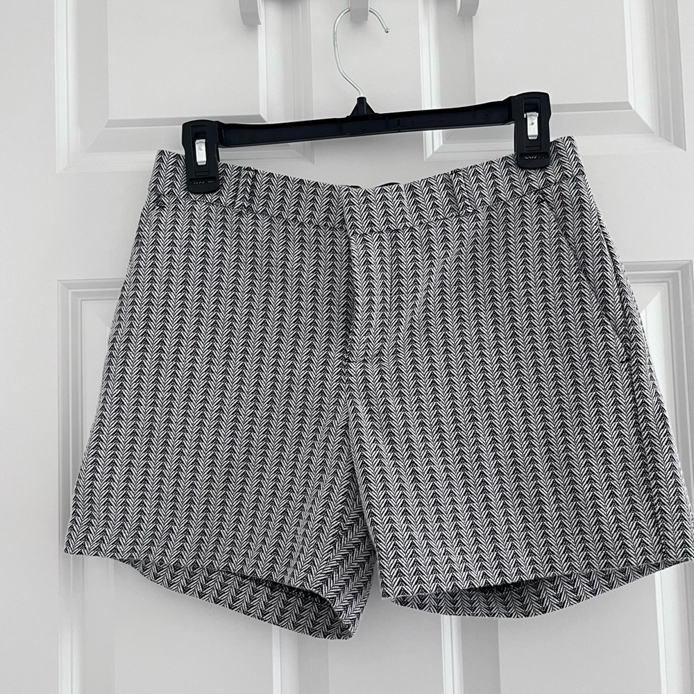 Banana Republic Monochrome Patterned Shorts